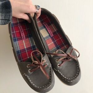 brown & plaid lined loafers